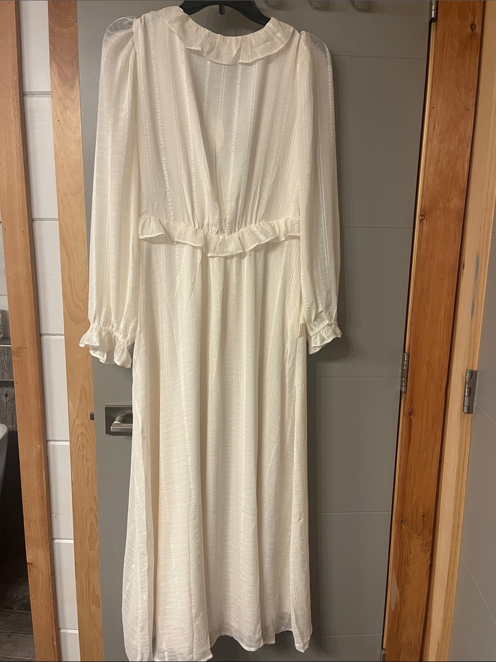 Storia Cream Ruffle V-Neck Maxi Dress - Picture 3 of 3